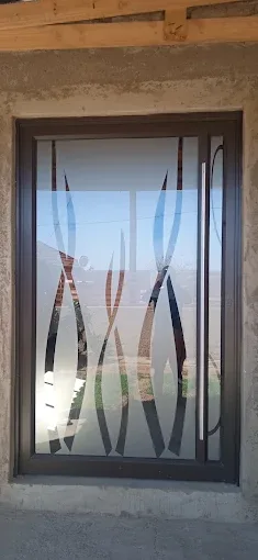 Interior expanding security gate on a tiled passage